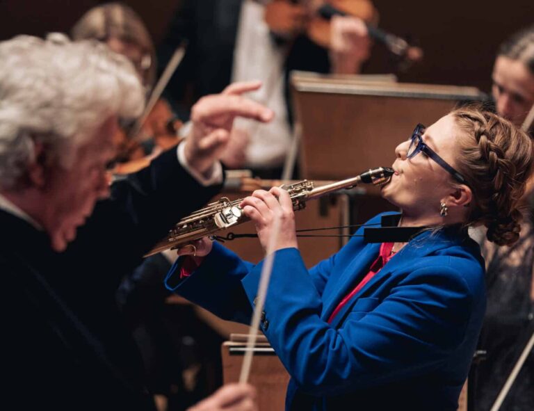 Jess Gillam performing with the London Chamber Orchestra and Christopher Warren-Green